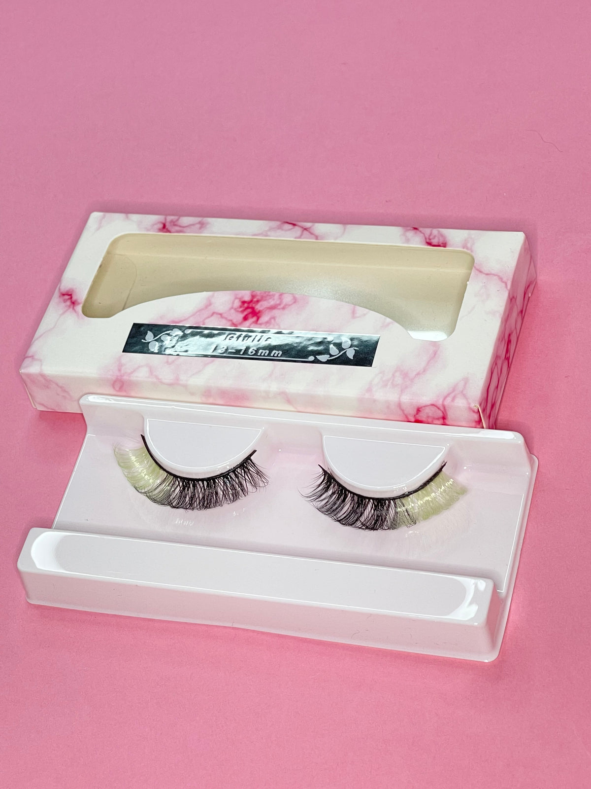 Giulia 13-16mm - Faux cils à colle (édition volume russe)
